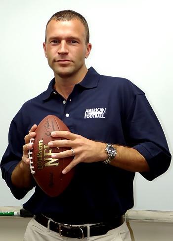 Men's Navy Polo Shirt: Large